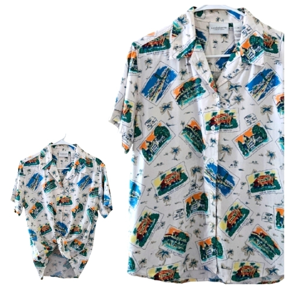 LIZWEAR JEANS Vintage Travel Buttondown Short Sleeve Blouse Top Medium.